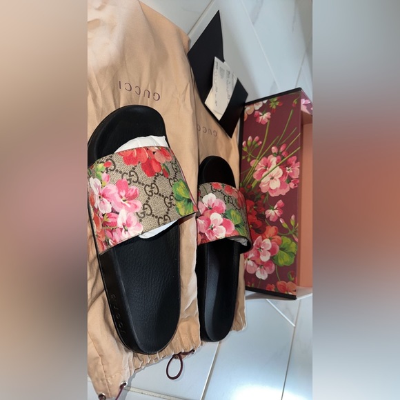 Gucci bloom slides size 38 - Picture 3 of 4